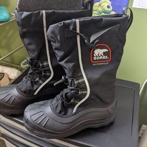 Barely Used Sorel Snow Boots Size 41/ US Womens 11